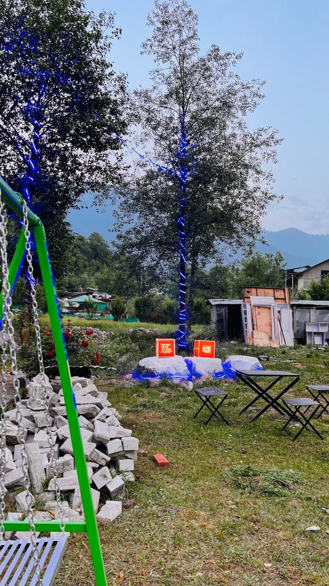 Himalayan Riverside Swiss Cottage Tents, Manali Zewnętrze zdjęcie