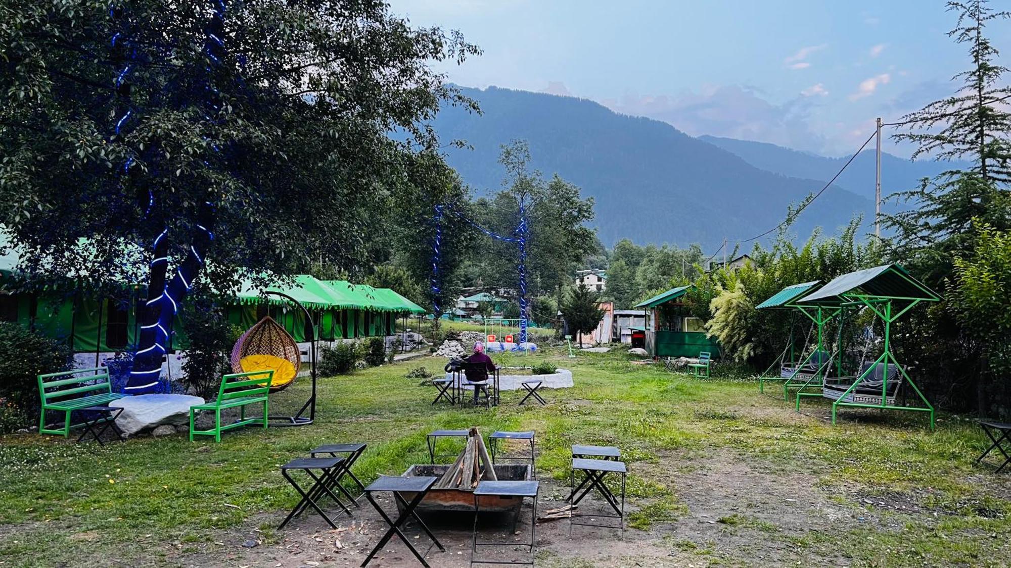 Himalayan Riverside Swiss Cottage Tents, Manali Zewnętrze zdjęcie