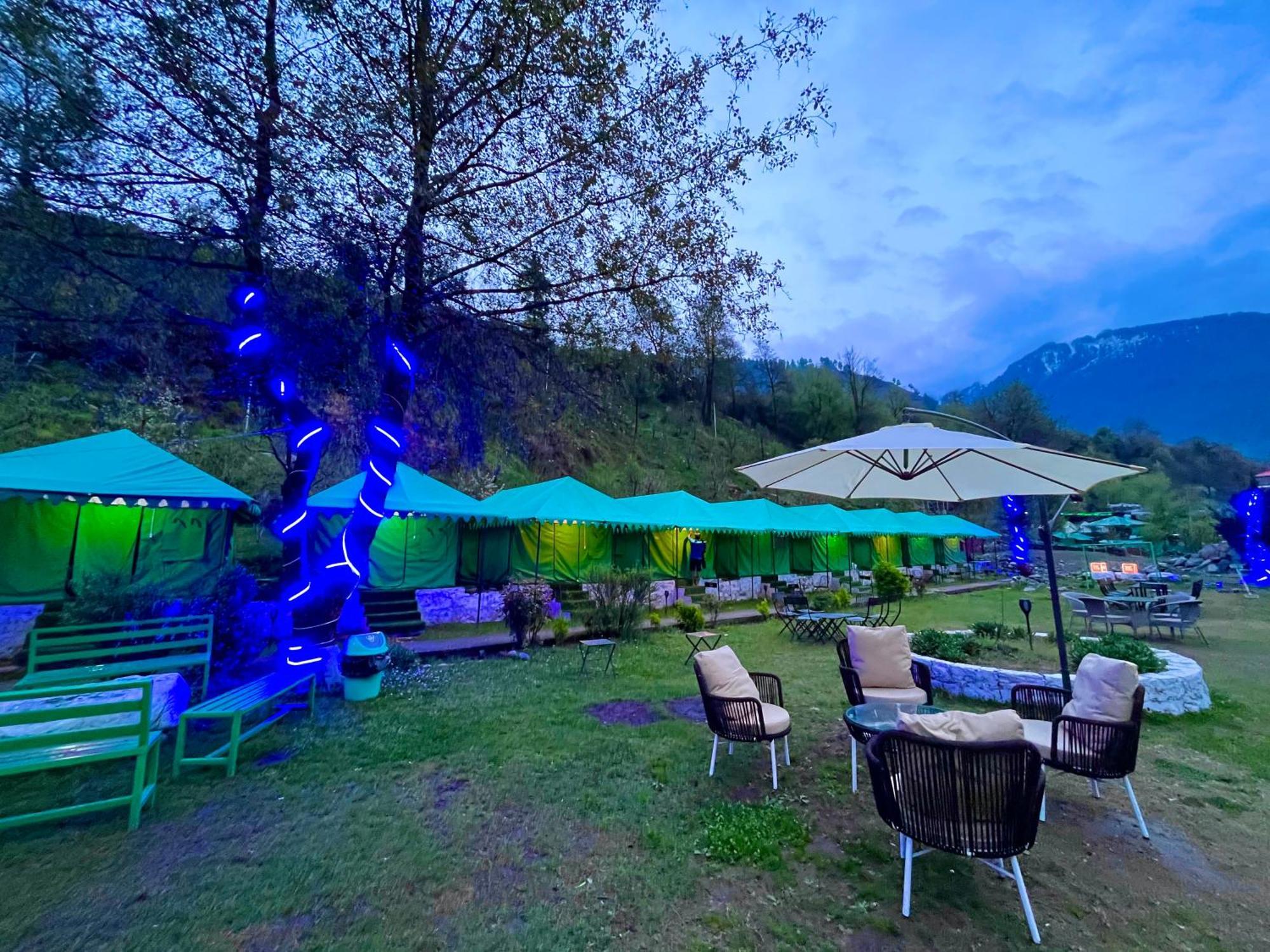 Himalayan Riverside Swiss Cottage Tents, Manali Zewnętrze zdjęcie