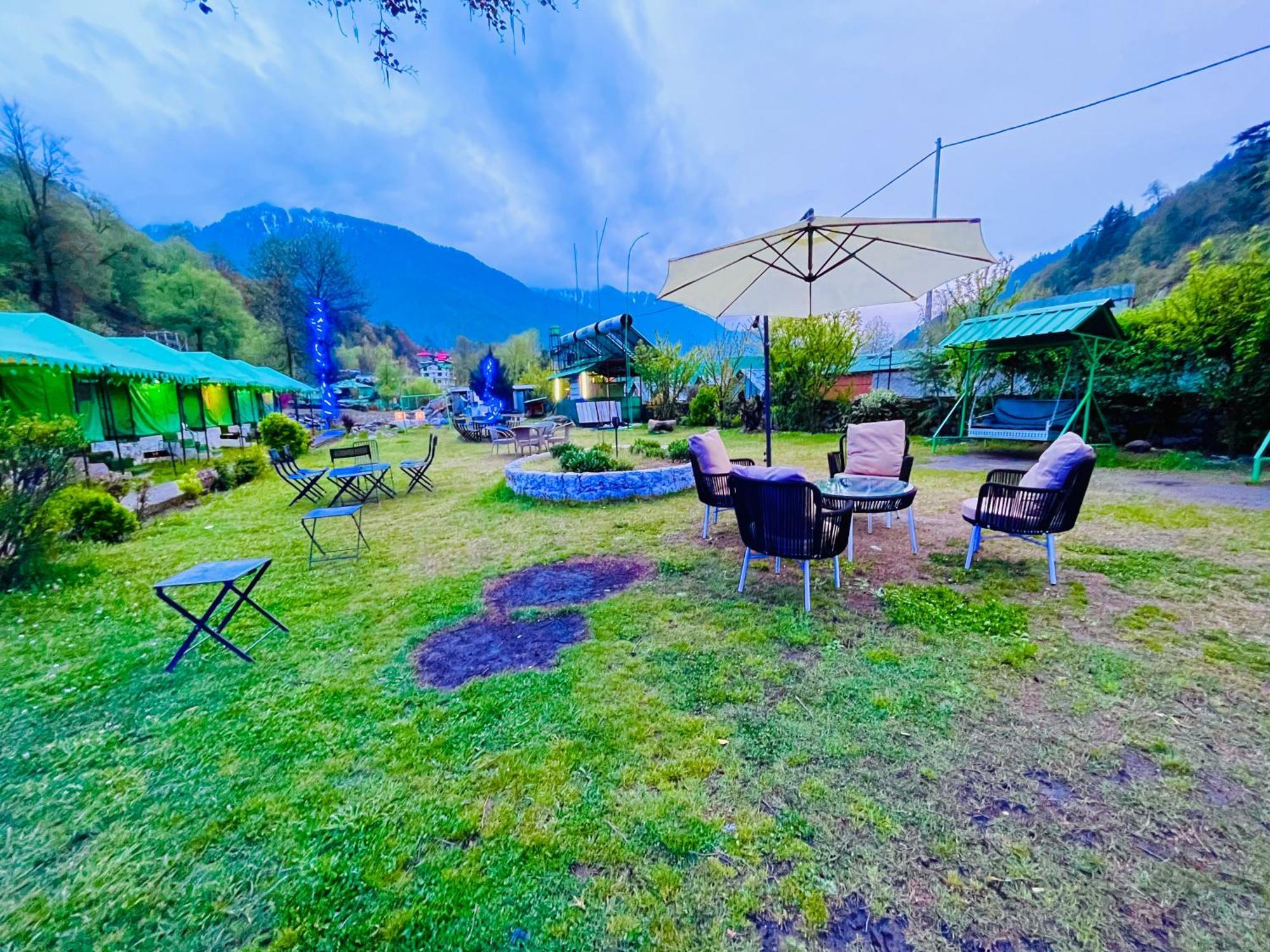 Himalayan Riverside Swiss Cottage Tents, Manali Zewnętrze zdjęcie