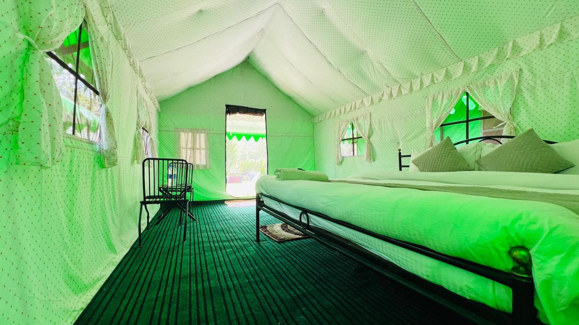 Himalayan Riverside Swiss Cottage Tents, Manali Zewnętrze zdjęcie